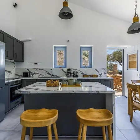 Villa Laas Daskios, Stone Country House, Anania