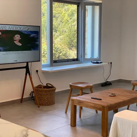 Laas Daskios, Stone Country House, Anania Villa