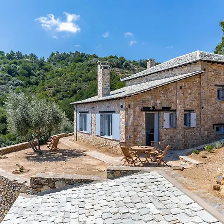 Laas Daskios, Stone Country House, Anania Villa