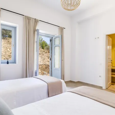 Laas Daskios, Stone Country House, Anania *