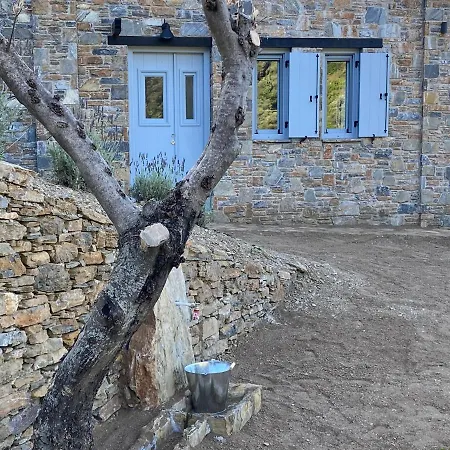 Villa Laas Daskios, Stone Country House, Anania