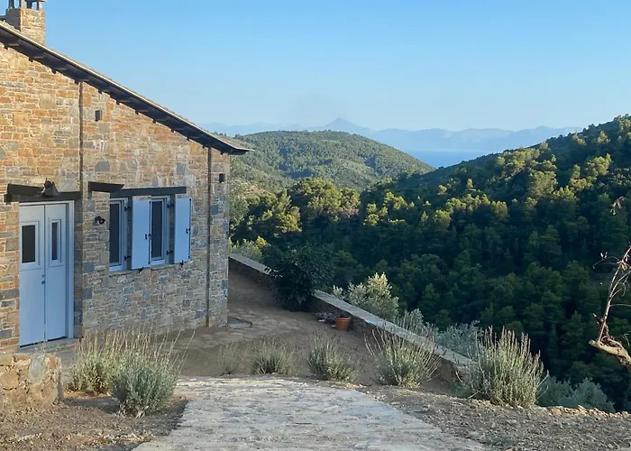 Vila Laas Daskios, Stone Country House, Anania