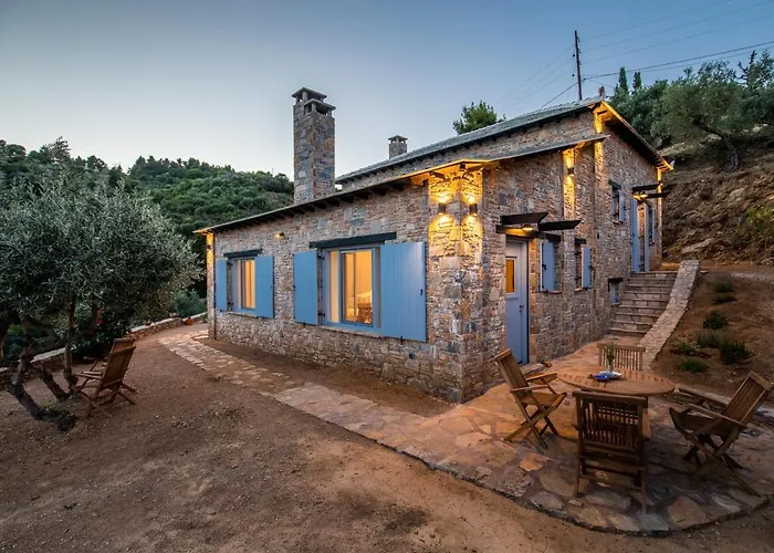Laas Daskios, Stone Country House, Anania Vila *