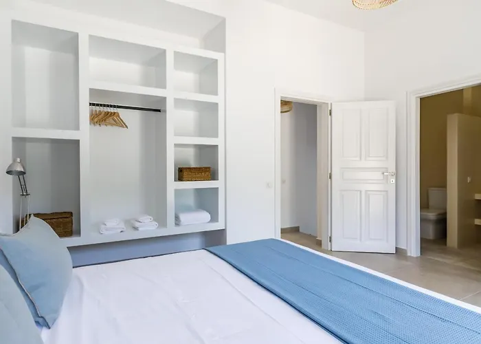 Laas Daskios, Stone Country House, Anania *