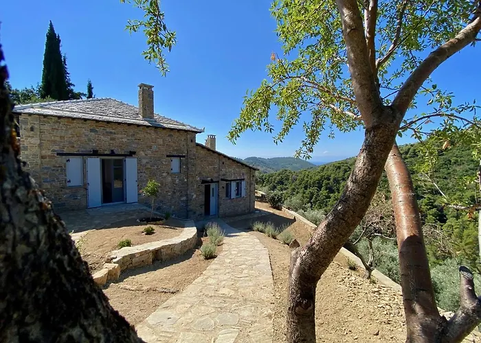 Vila Laas Daskios, Stone Country House, Anania