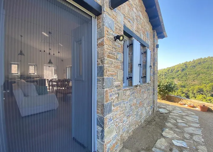 Laas Daskios, Stone Country House, Anania * スコペロス