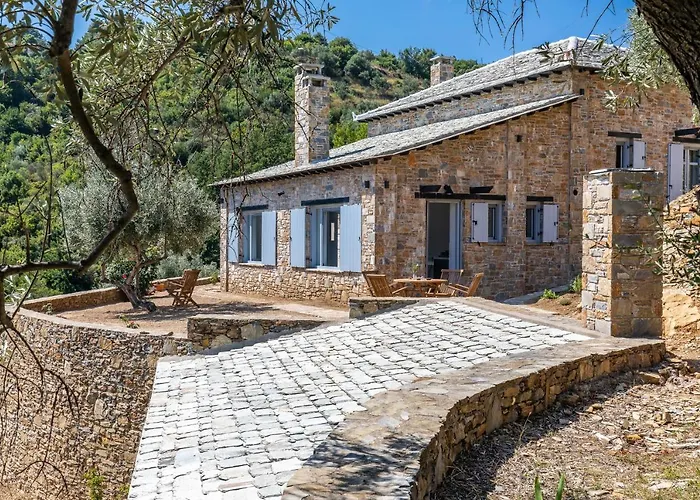 Vila Laas Daskios, Stone Country House, Anania